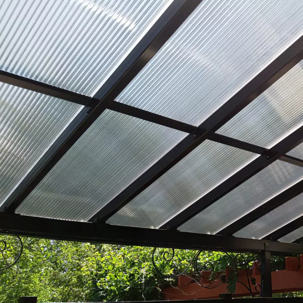 PlastixPlus supplies premium polycarbonate roof sheeting, cut to size